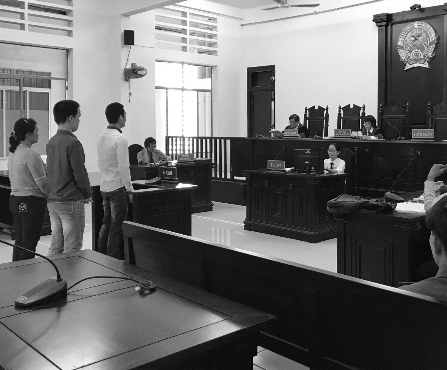 Dịch vụ luật sư - Thuê luật sư giỏi Hà Nội. Văn phòng sư tại Hà Nội